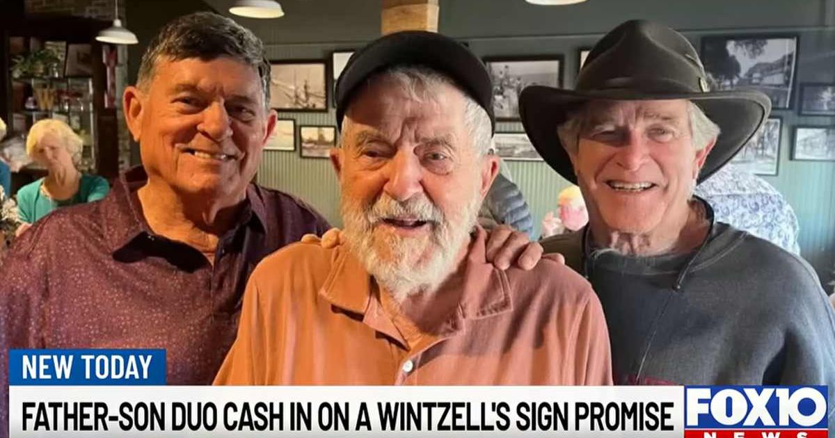 A man waited 30 years to take his 99-year-old dad to claim a 1939 restaurant deal — free oysters for 80-year-olds