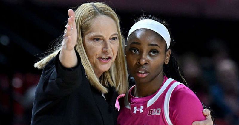 Maryland coach goes viral after video shows her yelling at star player — a lip-reading expert’s reveal changed how everyone saw it