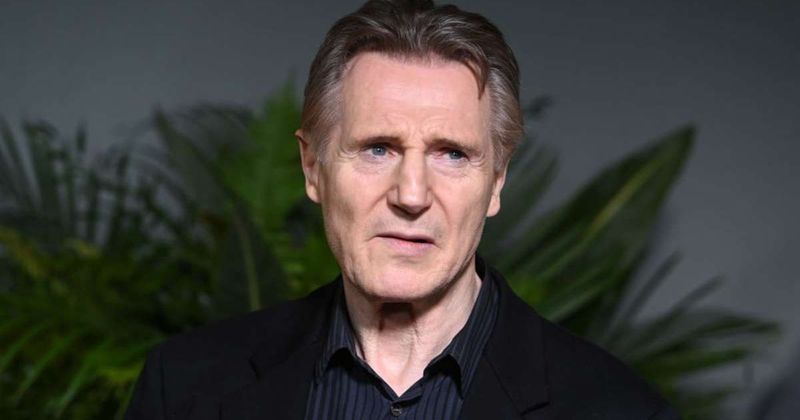 Vancouver restaurant put up sign saying 'Liam Neeson eats here for free.' Hours later, he showed up