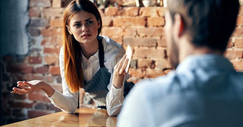 Olive Garden waitress was fired for questioning a missing $700 tip — until one bank alert exposed their scam