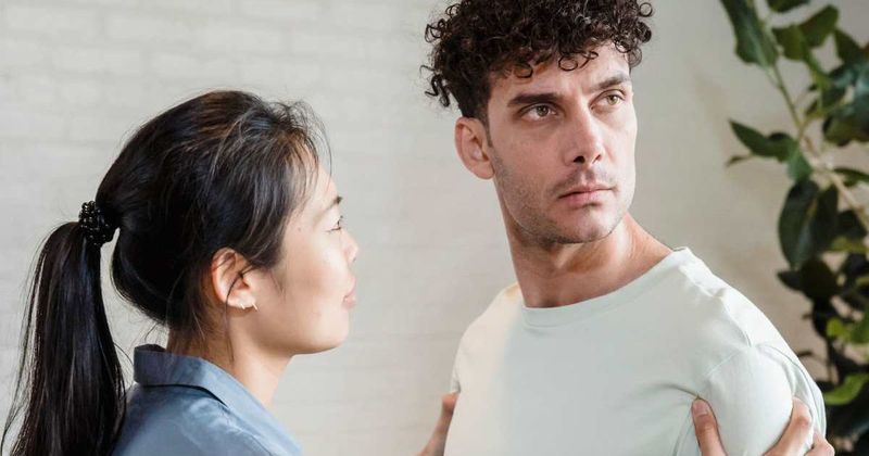 Man asks for advice on ‘unattractive’ wife after she got 14 stitches trying to save him from a stranger’s attack — he got a swift reality check