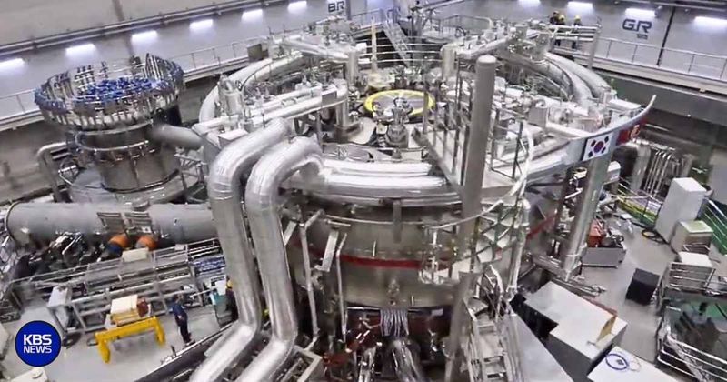 Scientists just made an 'artificial sun' burn for 102 seconds. It was 7 times hotter than the real one