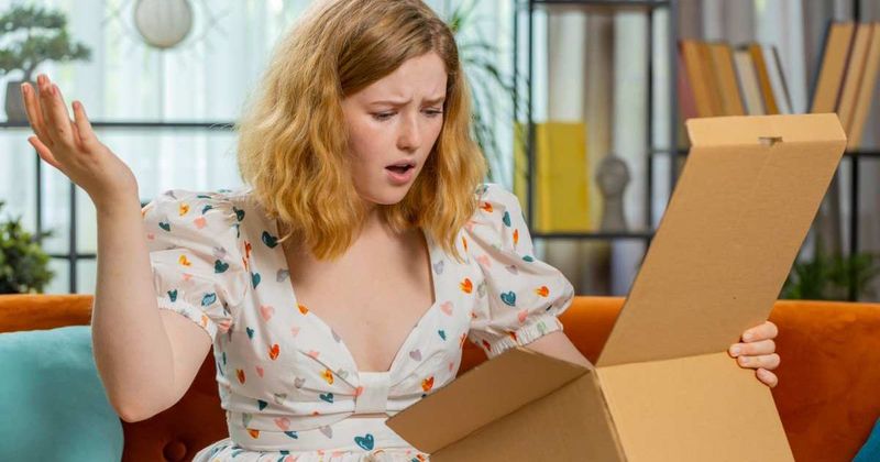 Woman picked up leftover jewelry boxes for free at a family yard sale —  a 14-carat sparkle inside made her return it the very next day