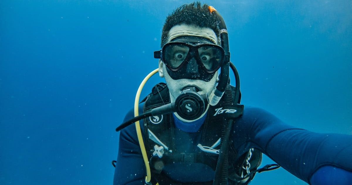 A diver recovered her iPhone after 2 hours in the Atlantic Ocean. It was still recording