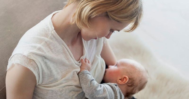 Chick-fil-A manager handed a breastfeeding mom her jacket and asked her to cover up — the next night a group of nursing mothers showed up