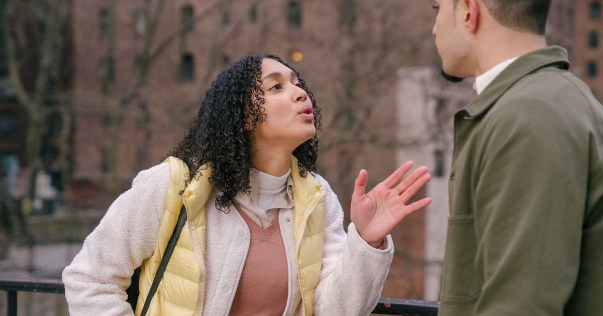 Man hit on his date's friend while she was in the bathroom — when the bill arrived, his cards suddenly started 'declining'