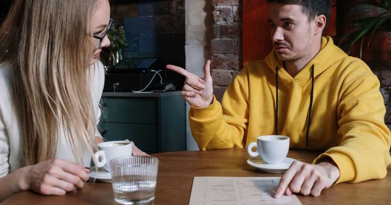 He took a STEM researcher on a date just to mansplain her own research. His ego didn't survive what she had to say