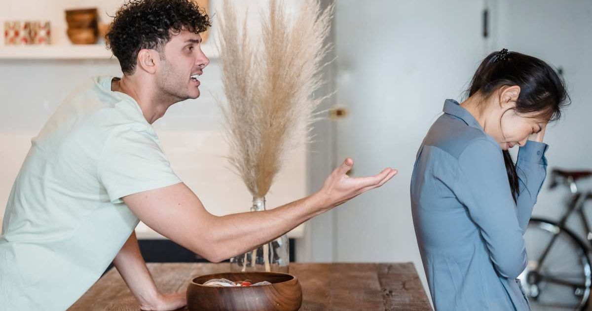 Husband won a premium makeup kit and gifted it to a female co-worker. His wife saw their viral post and asked one question that shook their marriage