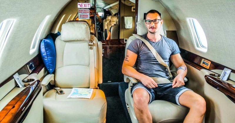 Flight attendant explains why you should 'never wear shorts' on airplanes