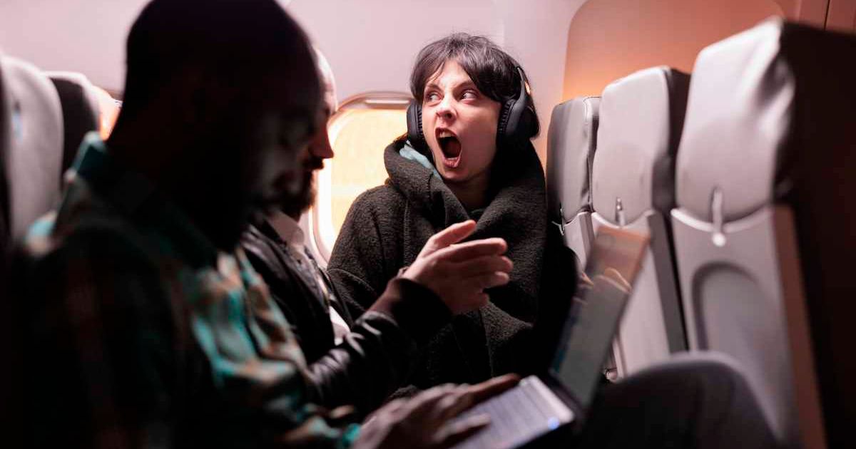 Mom asked a passenger to move 20 rows back so 'family can sit together.' When he refused, they sent the flight attendant to guilt trip him