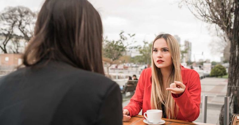 Woman made friend call brother for 'dinner money' after she 'forgot her wallet' again. She wasn't expecting to lose her friends over it