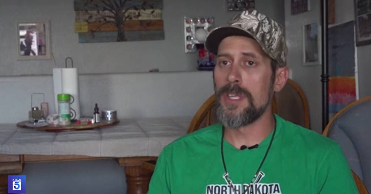 Man randomly chose a DNA test kit during a gift exchange — after 38 years, he realized he was living with the wrong parents and they had no idea