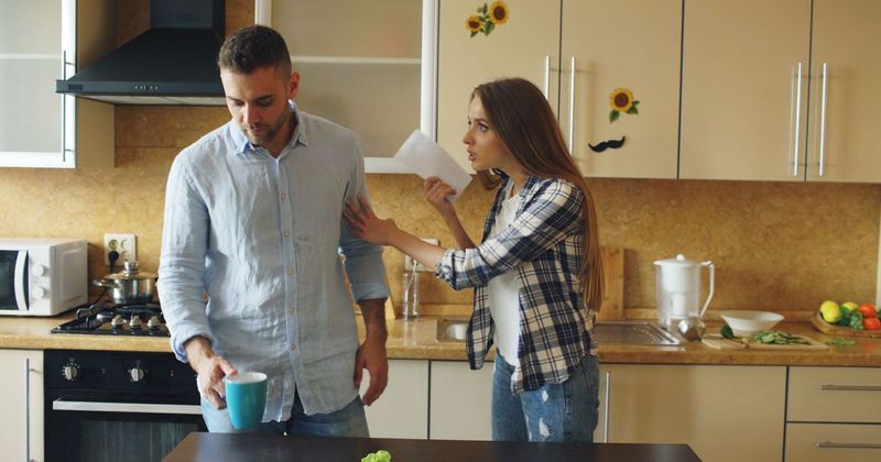 Husband 'accidentally' filed for divorce after a fight — then demanded an apology when she responded with divorce papers