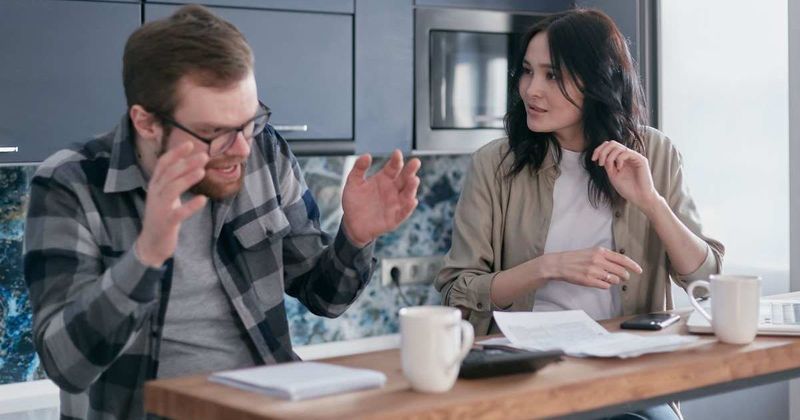 She moved in agreeing to pay $500 toward his $2,200 mortgage — then bought an SUV with a $925 payment and said she couldn't afford rent anymore