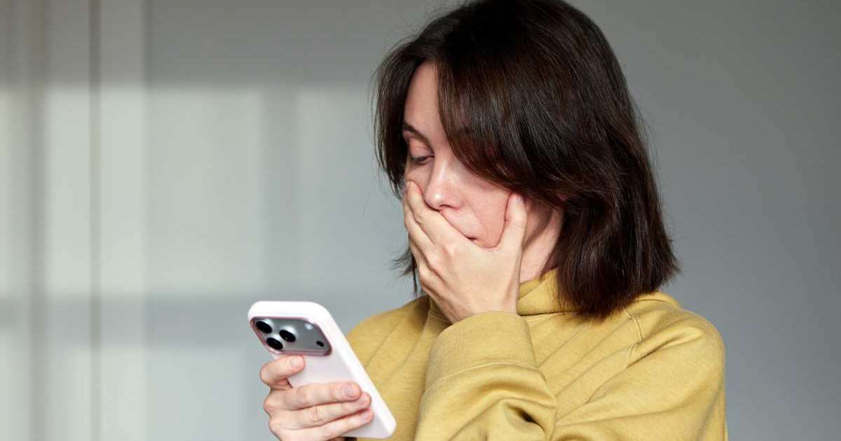 Husband’s panicked reaction to ‘Grandma’ calling made wife investigate the phone number — and discover the secret he’d been keeping for 2 years