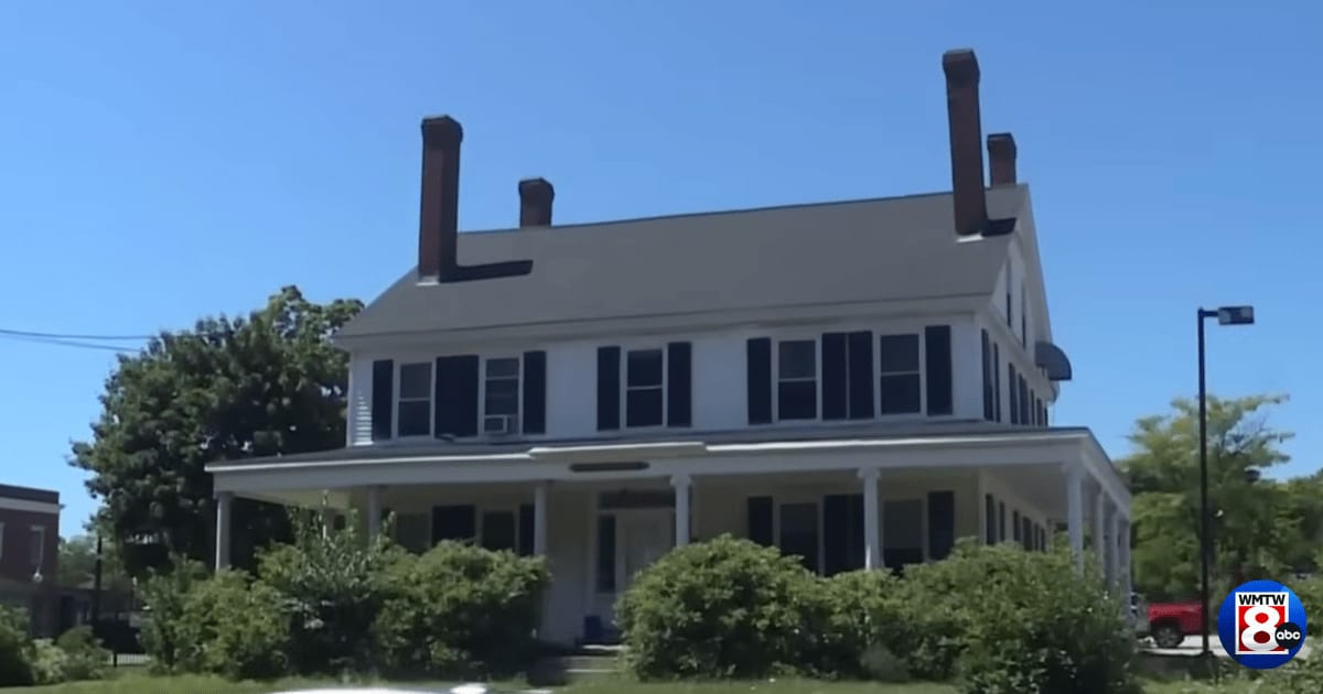This historic 3-story home can be yours for $1. There’s just one catch: you have to 'move' it