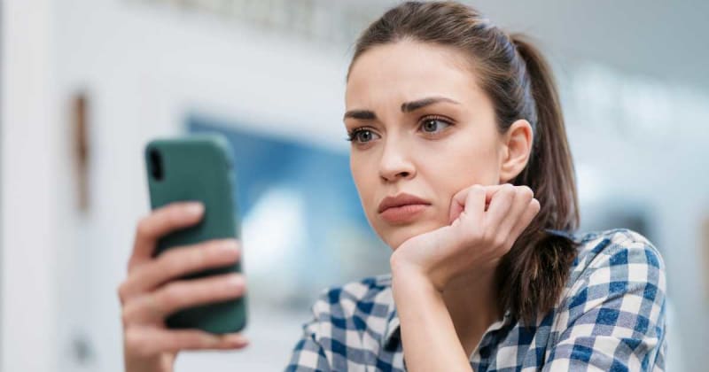 Her boyfriend dumped her saying he couldn't do long-distance. The next day, he posted a photo with a woman wearing an engagement ring