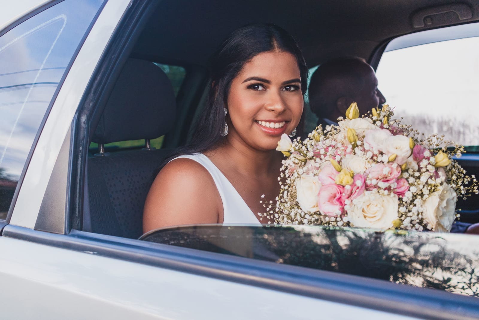 Bridal party in a car (Representative Image Source: Pexels | Photo by Kamila Rodrigues)