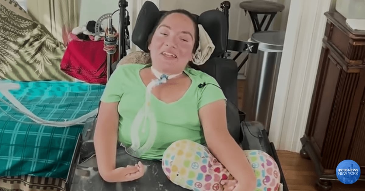Restaurant wrote 'Happy wheelchair Birthday' on a disabled woman’s cake. Their explanation somehow made things worse