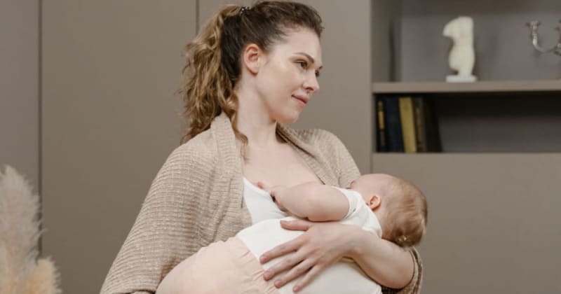 Strangers called her 'disgusting' for breastfeeding her 2-year-old. She fired back — and doctors agree with her 
