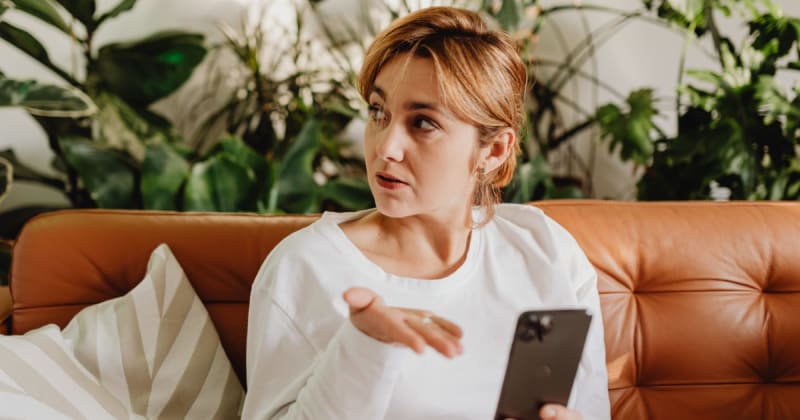 Boyfriend said he was at the gym alone but his Snapchat location matched her friend’s. One text from her best friend exposed the lie