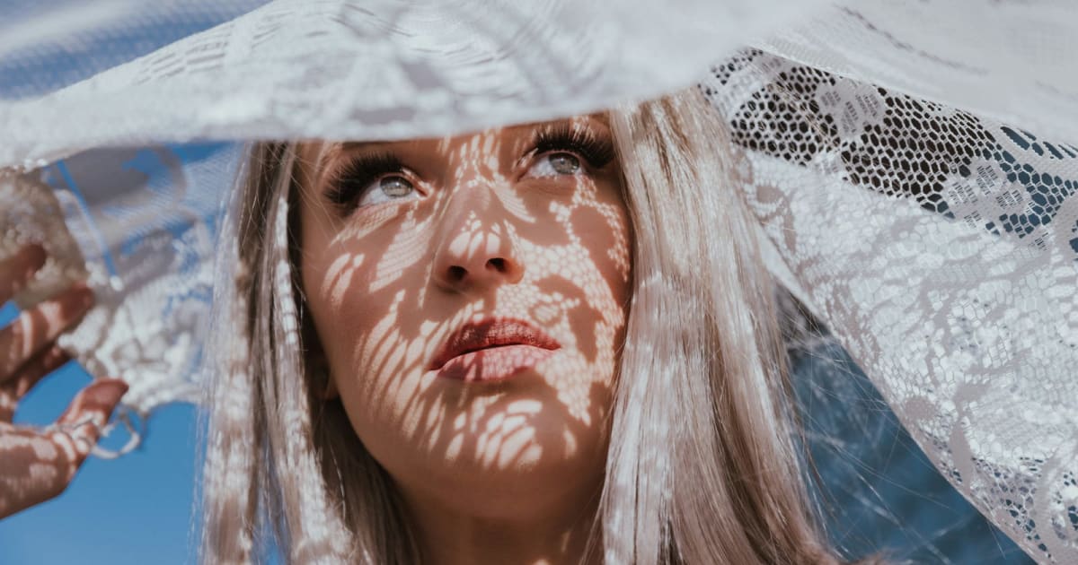 Bride blocked her best friend after accusing her mom of causing a scene. Then she watched the engagement video — and came back to apologize