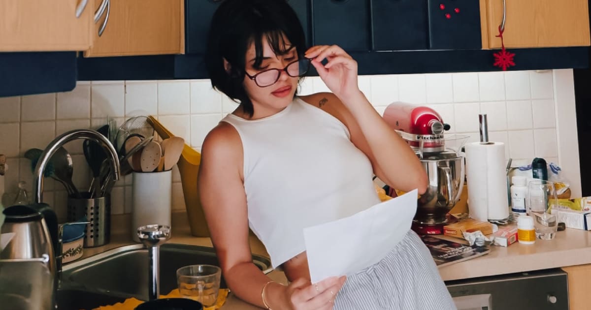 Landlord told a new tenant his family’s food was strictly off-limits. Days later, he expected her to cook salmon for his pregnant wife