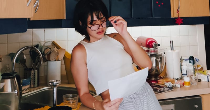 Landlord told a new tenant his family’s food was strictly off-limits. Days later, he expected her to cook salmon for his pregnant wife