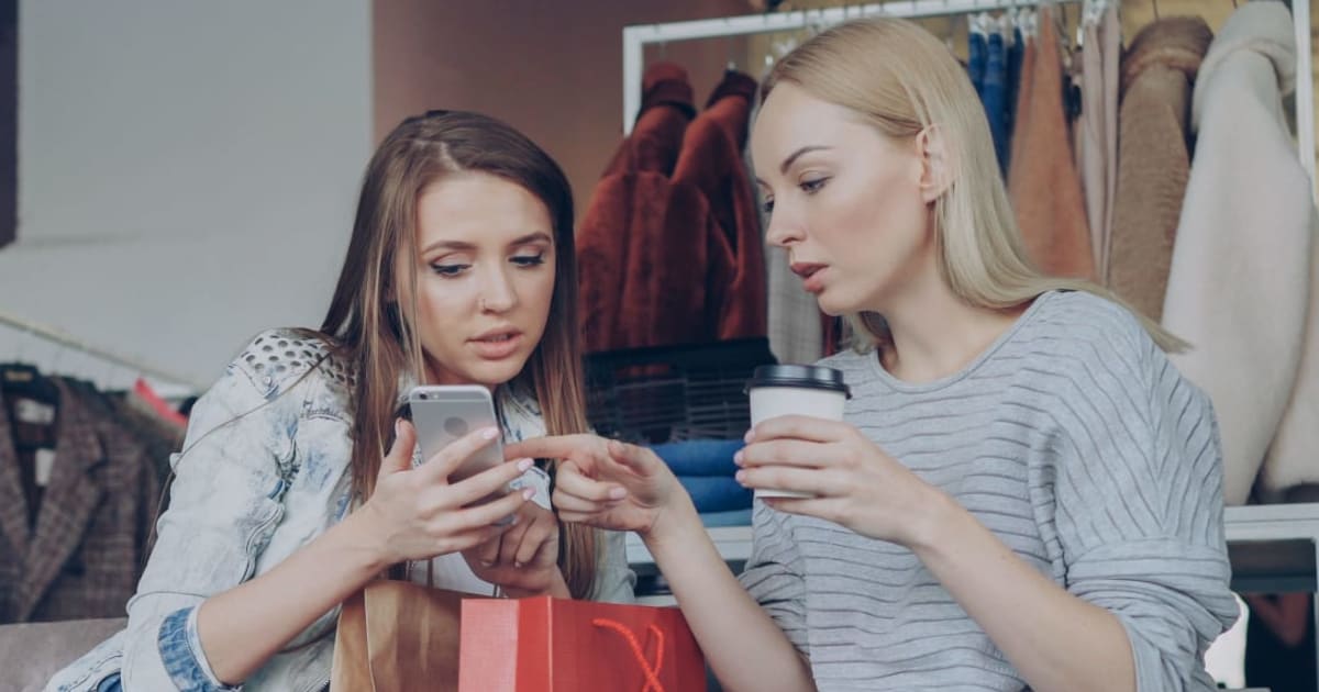 She saw her ex on a date months after he ghosted her. He called her 'crazy' for confronting him—so she gave his new date the Hinge receipts