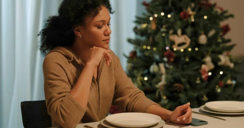 Husband controlled the money, so wife asked him to grab groceries. He spent the time eating donuts with coworkers — then blamed her