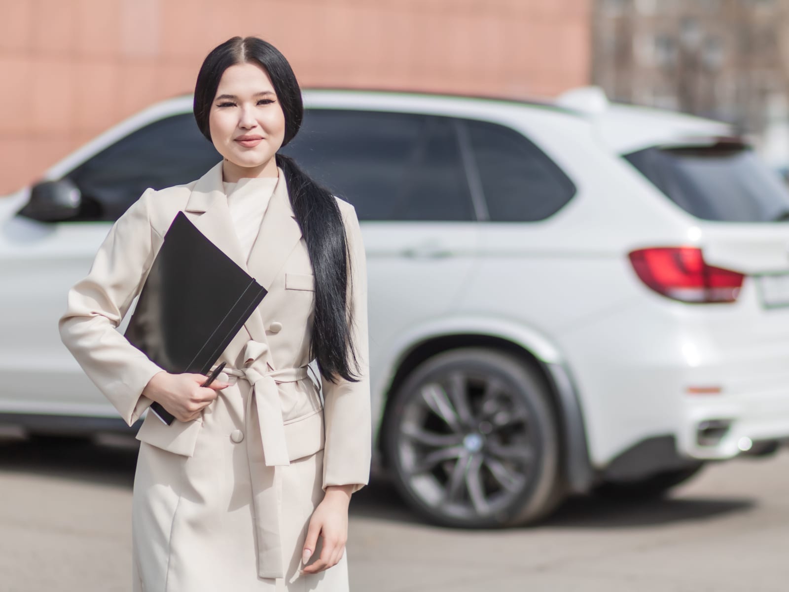 Woman claiming car insurance A car damaged by an accident (Representative Image Source: Pexels | Photo by )