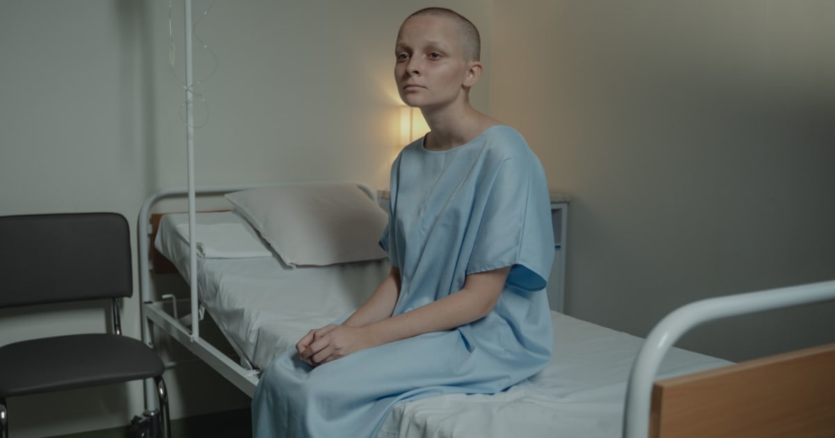 Breast cancer patient came home to find husband's 'new family' already living inside. Then she noticed what he'd done with her things